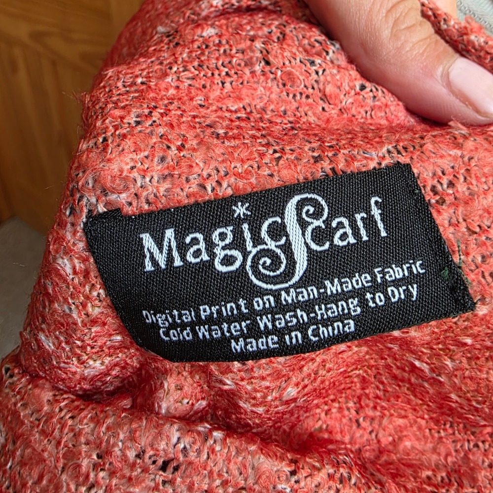 Magic Scarf Autumn Landscape Knit Button Poncho Wrap Shawl Art to Wear NWT - Picture 5 of 8
